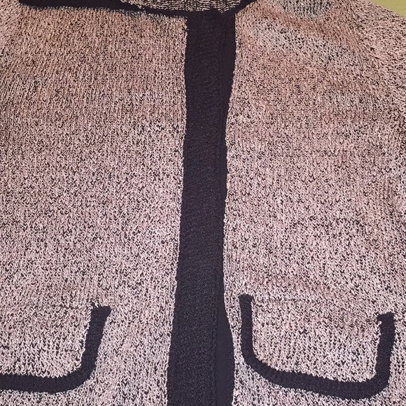 Handloomed beautiful sweater - Picture 4 of 4